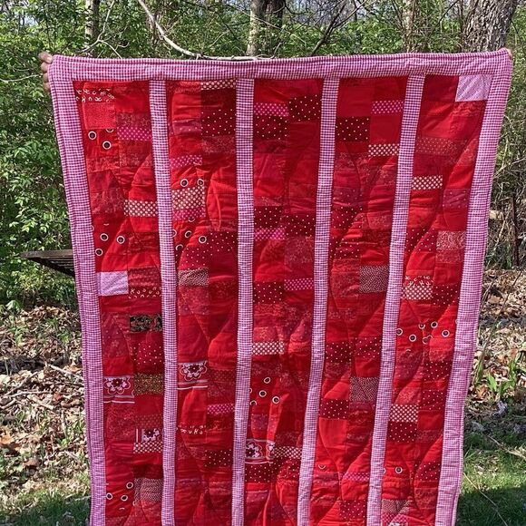 NWT Hand Crafted “Red Coins” Quilt - Picture 1 of 14